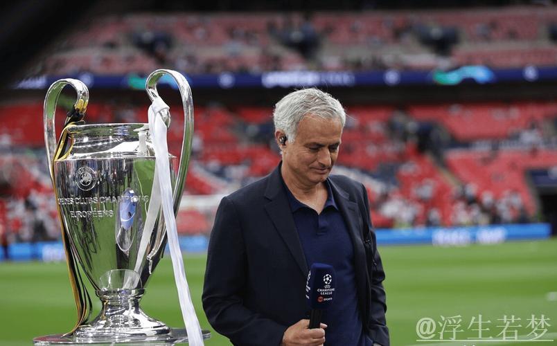 5-2挺进16强!62岁穆帅72天不败创历史,31次晋级横扫欧洲 5-2挺进16强!62岁穆帅72天不败创历史,31次晋级横扫欧洲